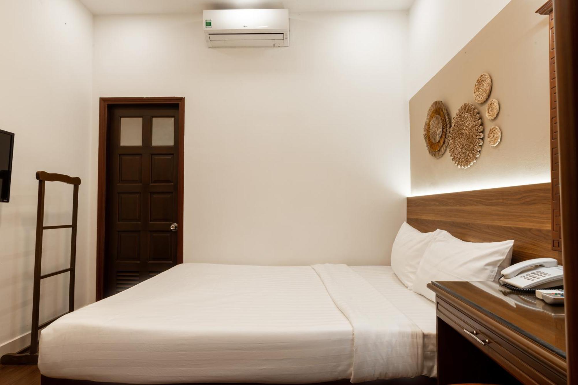 Lantern Hotel Ho Chi Minh City Exterior photo